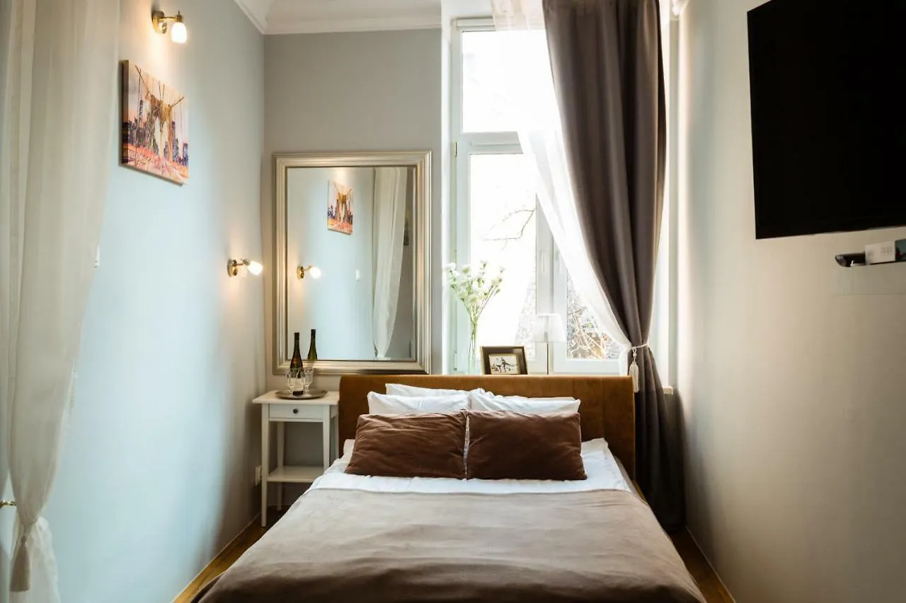 Angel House Bed&Breakfast Krakau Frühstückspension